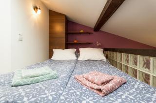 Gorgeous loft in perfect location! - 2