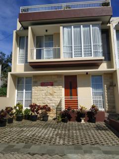 Villa Gumilang - Batu - 0
