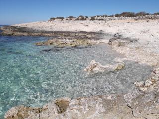 SEA YA - two apartments house with heated pool - 150m from beach - 2