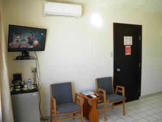 #52 Bungalow Seaside Hotel & Victors RV Park - San Felipe - 2