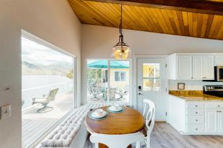 Waterfront Wonderland - Chelan - 4