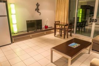 Marina View Apartment - Airlie Beach - 4