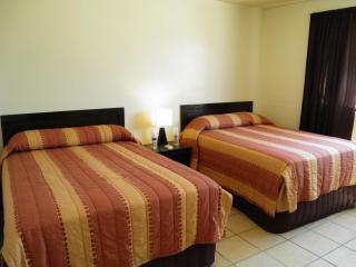#40 Bungalow Seaside Hotel & Victors RV Park - San Felipe - 3