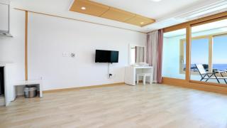 Marine Port Resort - Seogwipo - 1