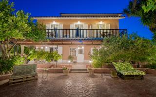 Filoxenia Luxury Studios & Apartments - 5