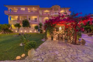 Filoxenia Luxury Studios & Apartments - Zante - 0