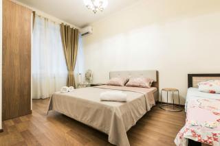 Sweet Home 8 VIP at Freedom Square - Tbilissi - 1