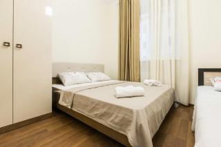 Sweet Home 8 VIP at Freedom Square - Tbilissi - 4