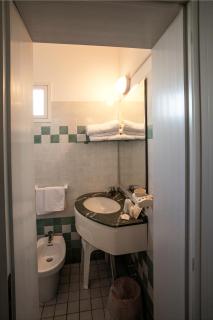 Hotel Fra I Pini - Rimini - 9