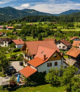 Rooms Pevc & Hostel Ljubno ob Savinji - Ljubno - 8