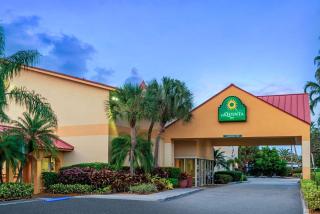 La Quinta by Wyndham Fort Lauderdale Pompano Beach - Fort Lauderdale - 0