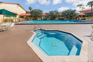 La Quinta by Wyndham Fort Lauderdale Pompano Beach - Fort Lauderdale - 3