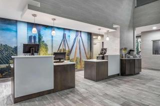 La Quinta by Wyndham Columbus - Edinburgh - Columbus - 7