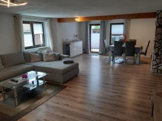 Familienfreundliche Ferienwohnung - Zschorlau - 4