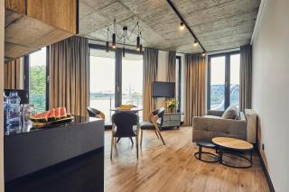 The Bridge Suites Hotel - 6