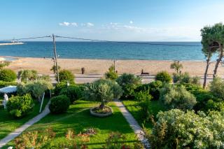 Dimi Seafront Apartment by Rentals Pro Services - Nea Moudania - 7