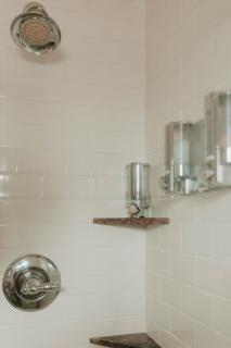 Pitchwood Inn - Raymond - 1