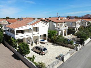 Apartments Davorka - Vir - 4