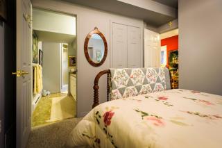 Shambhala Bed and Breakfast - 4