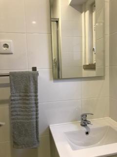 Romantic 1 Bedroom Apartment at Roma Avenue - 1C - Lisbon - 3