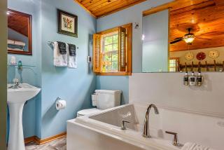 The Woods Cabins - Eureka Springs - 4