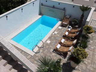 Bella Apartments - 2