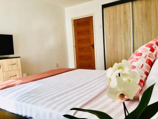 Downtown Unirii 2 Private Rooms with shared amenities - Bucarest - 7