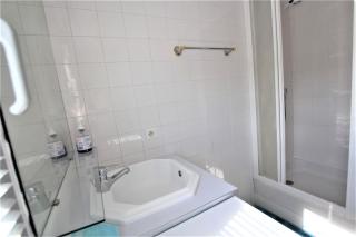 Nice apartment last floor with terrace and clear view on the sea - 9