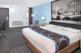 Super 8 by Wyndham City of Moore - 2