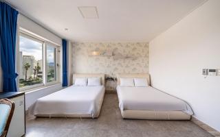 Hotel White House - Jeju - 2