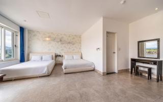 Hotel White House - Jeju - 1