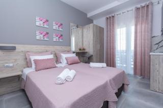 Golden Seaside 1 - 2