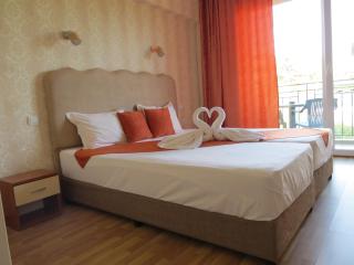 Family Hotel Dayana Beach - Sinemorets - 7