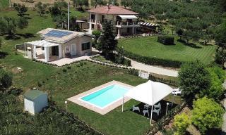 I Tre Laghi Countryhouse 14 posti letti Cottage 10 posti letti - Città Sant'Angelo - 8