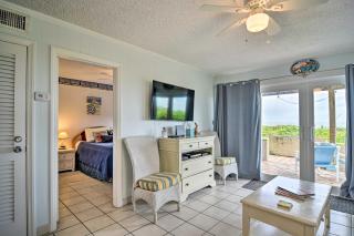 Breezy & Beachy Belleair Condo: 12 Steps to Shore! - 6