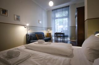 Altbauwohnung mit 3 Bädern (PB6) - Berlin - 3