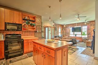 Hip Midtown Detroit Hub, Walk to Woodward Ave - 2