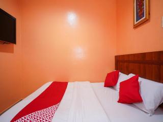 Bercam Times Inn Hotel - 8