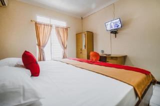 RedDoorz Plus at Jalan Gatot Subroto Jakarta - Jakarta - 3