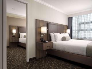 BEST WESTERN PLUS Carlton Plaza Hotel - Victoria - 4