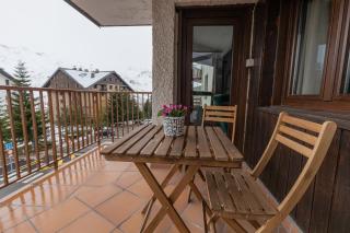 Anayet - Plaza del Reloj en FORMIGAL - by PIRINEOS 360 - 0