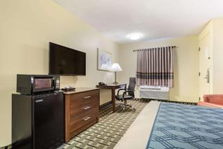 Rodeway Inn Lincoln West - University Area - Lincoln - 4