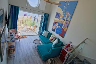 Beach Hut Suites - Bognor Regis - 6