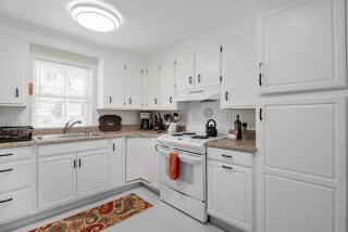 Folly Vacation Laid Back Casual Beach Bungalow 209-B - Folly Beach - 1