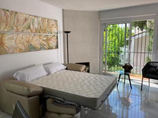 tarifa especial, sin aglomeraciones en piscina y playa, cerca de Puerto Banús - 5