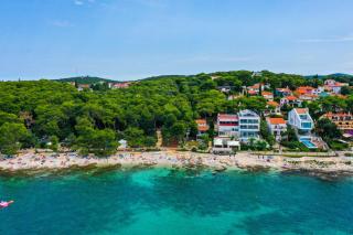 Al Mare Apartments - 1
