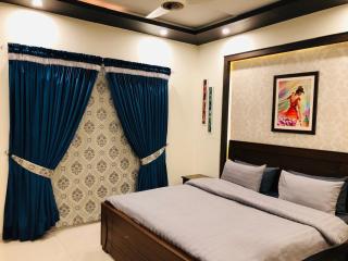Royal Three Bed Villa Full House Dha 6 Lahore - Lahore - 0