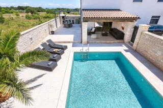Lovely Istria (with private pool) - Ližnjan - 8