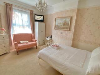 St. Georges House - 3