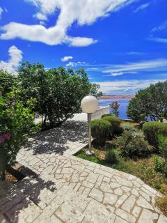 Beachfront apartments Rukavina - Cesarica - 4